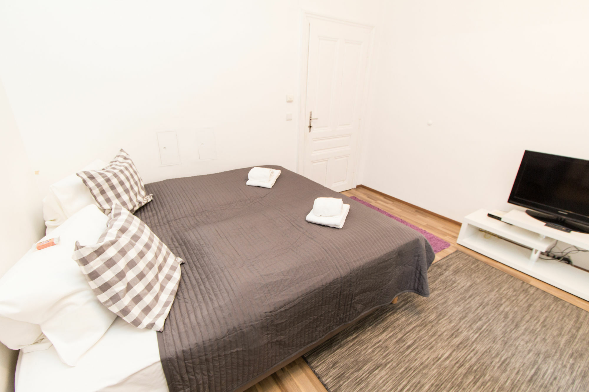 Checkvienna - Johnstrasse Apartamento Exterior foto